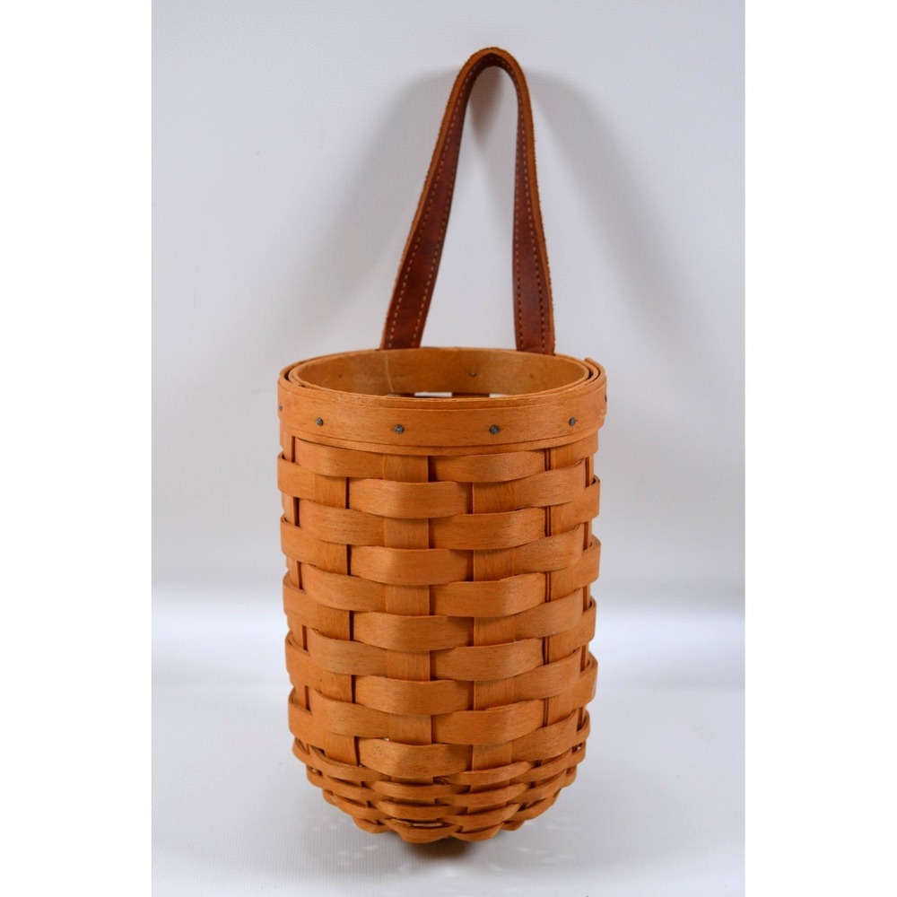 Vintage Longaberger 2003 Medium Gatehouse Basket Leather Handle 7.5" 12 @ Handle